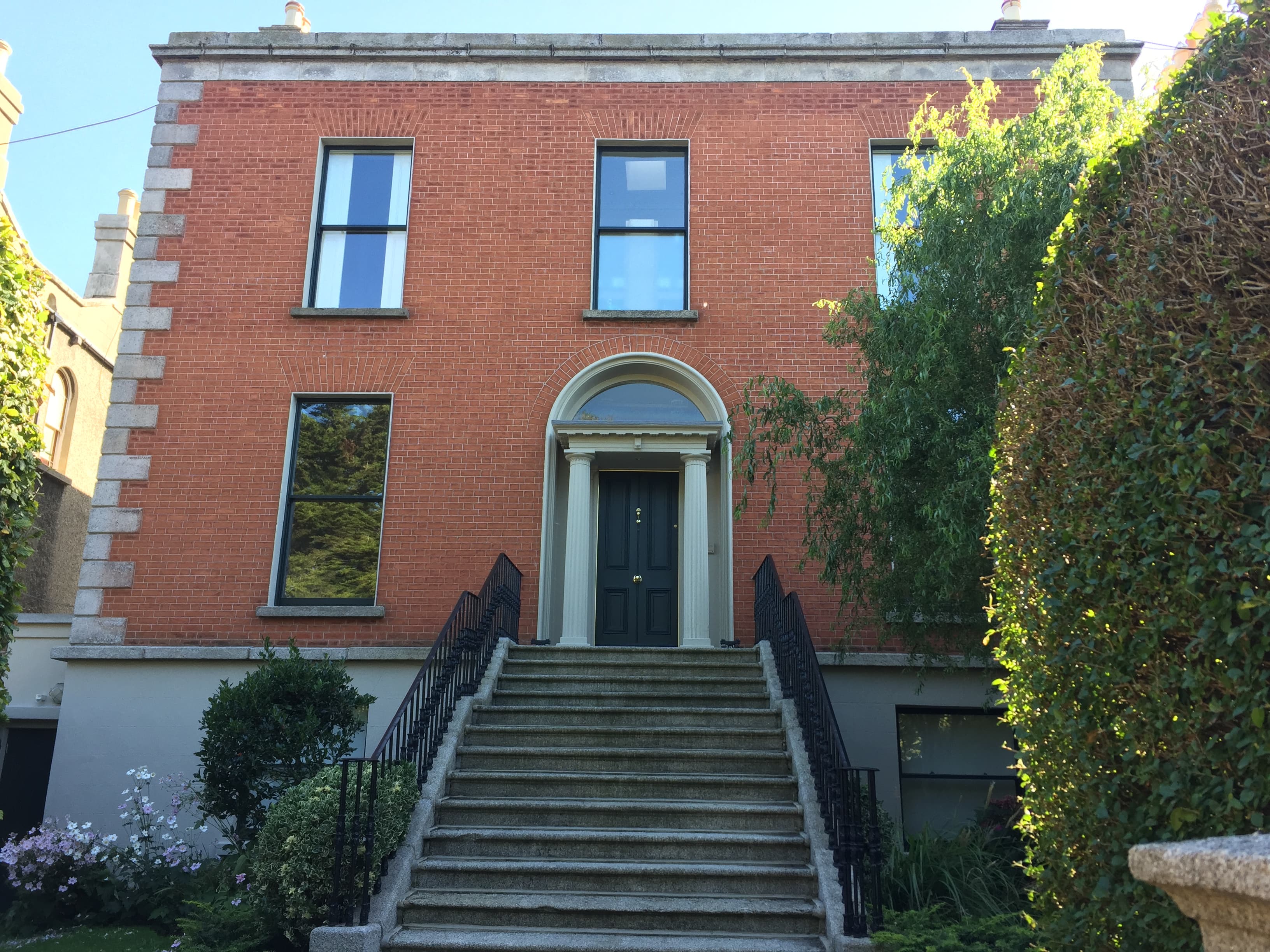 Sash Windows vs uPVC: Why Restoration Beats Replacement